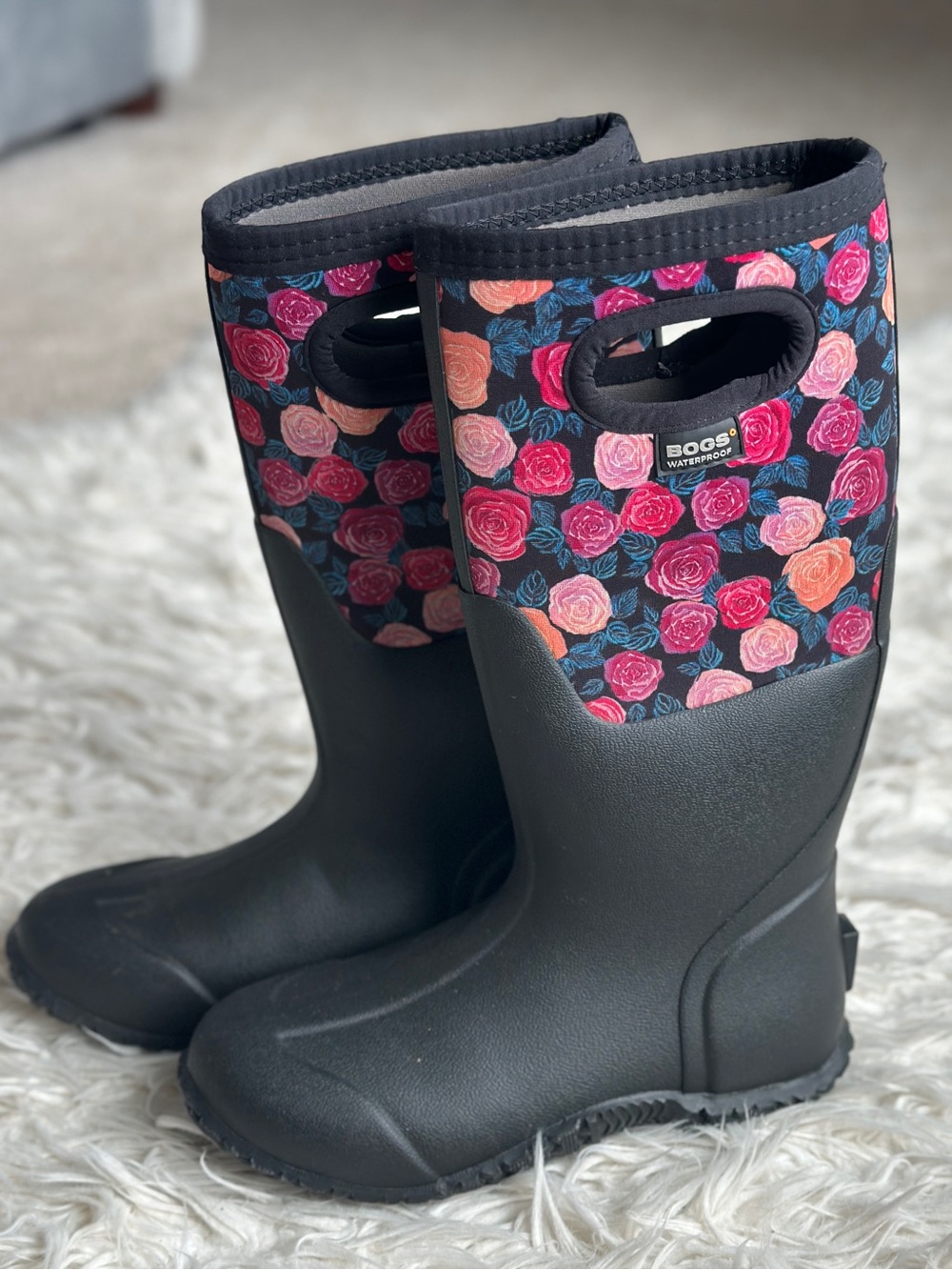 Bogs Women’s Black Boots size 7 like new!
